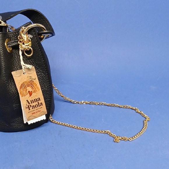 Anna Paola Black Leather Bucket Bag Made in Italy Measuring 8" High - Picture 4 of 9